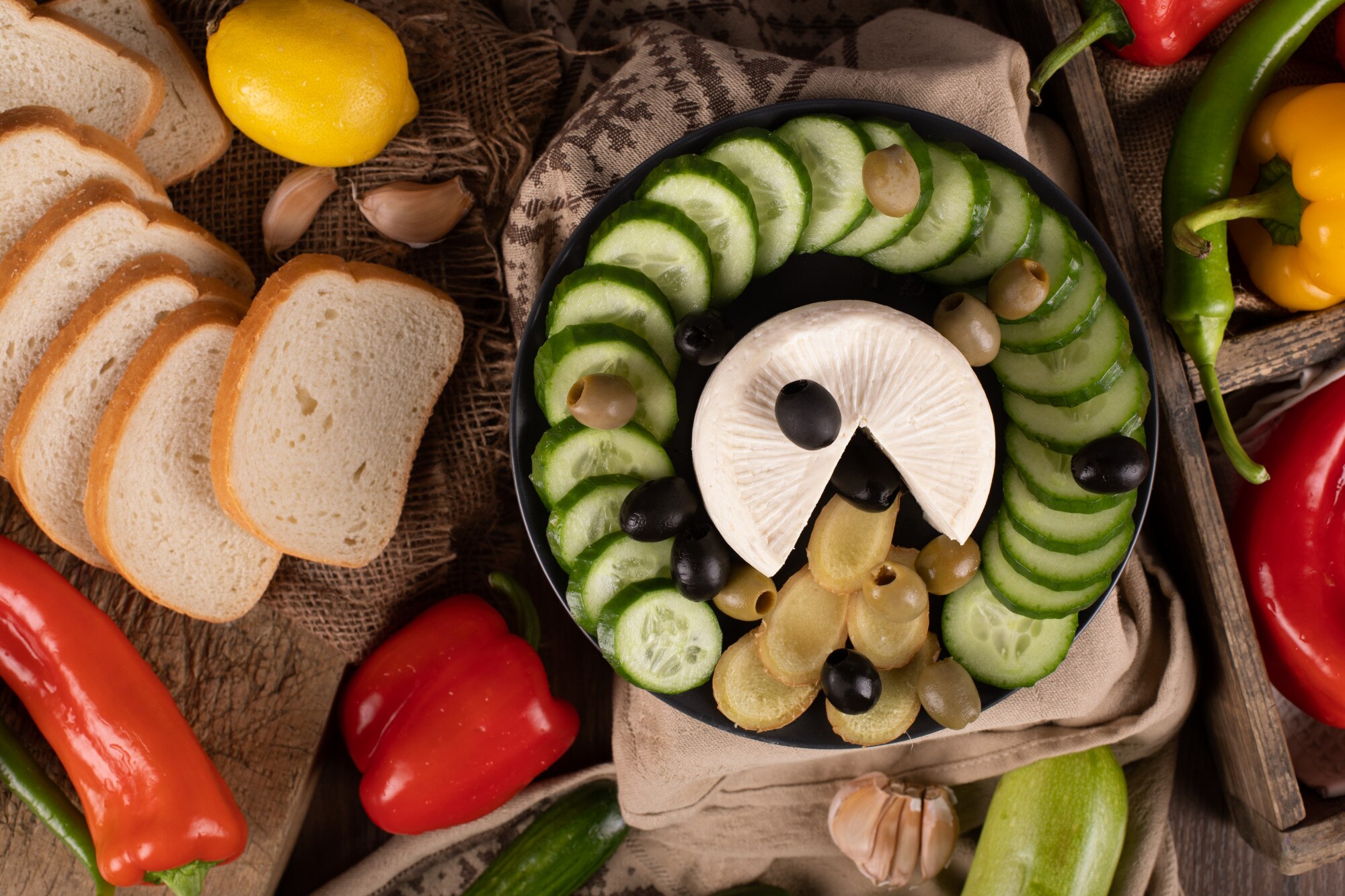 Semangkuk makanan sehat bergizi lengkap